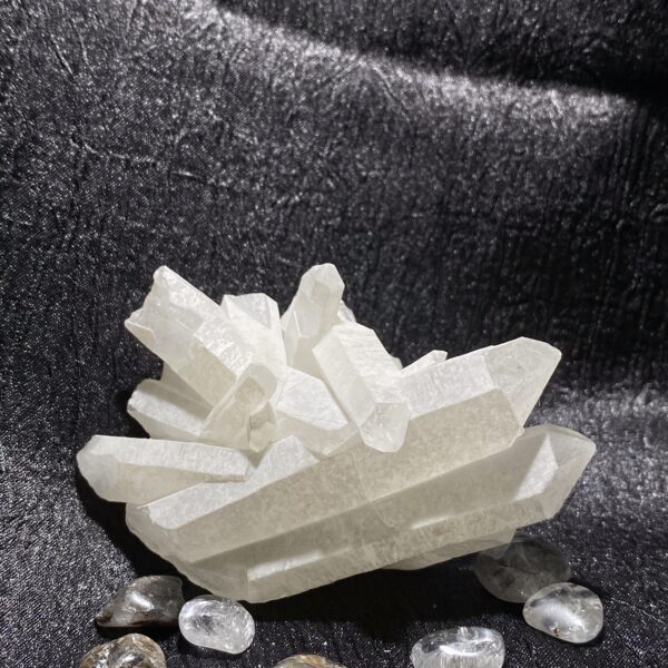 白水晶簇 Clear Quartz Cluster